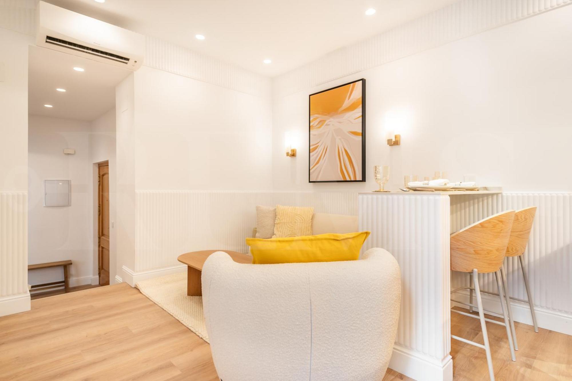 Apartament Charming With Private Patio By Rems Malaga